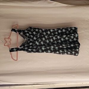 Charlotte Russe Women's Black & Green Sleeveless Mini Dress, Size: L